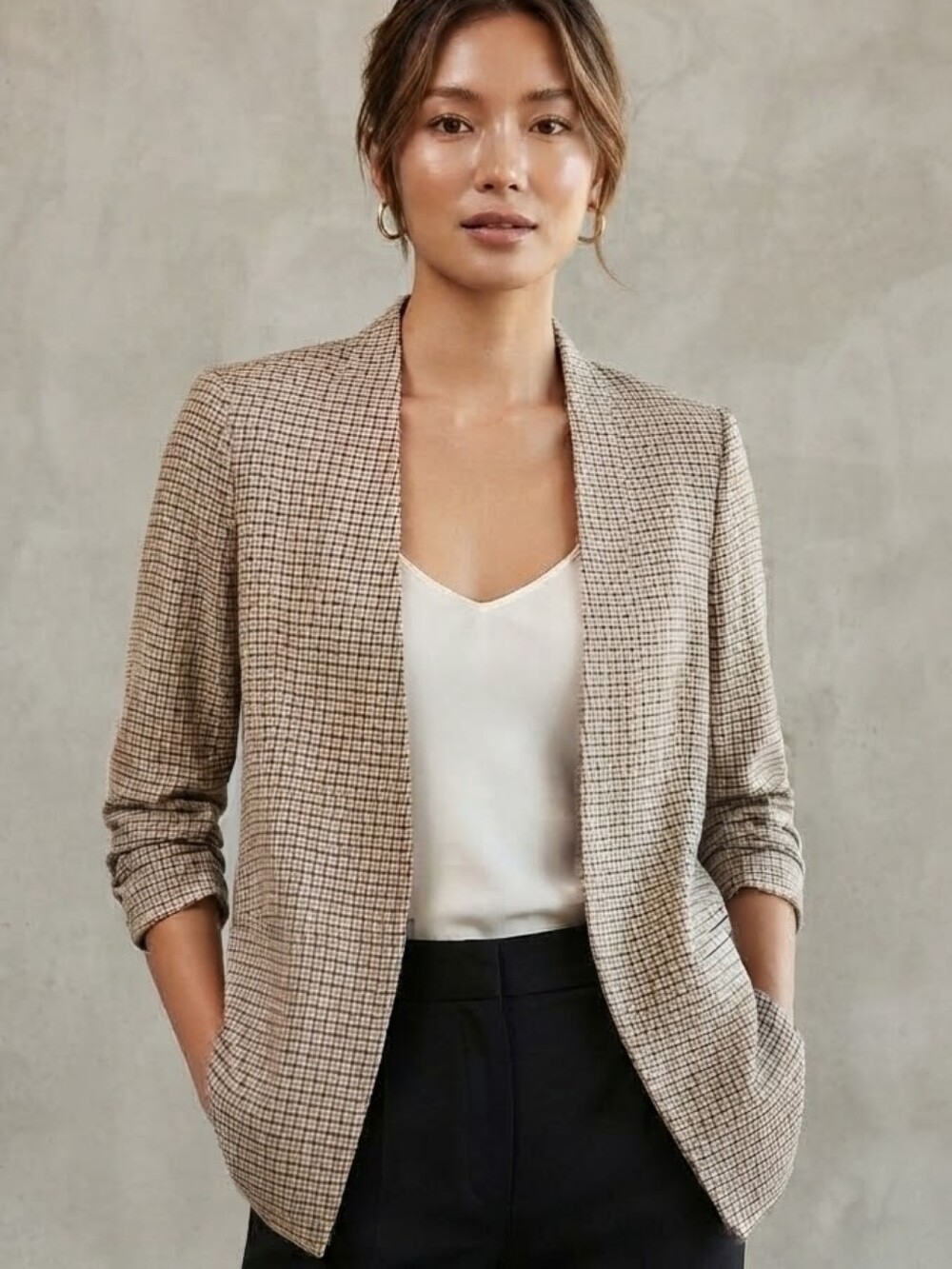 Aritzia Babaton Power Blazer Tan Plaid Tartan Sz 4 Business Casual Professional